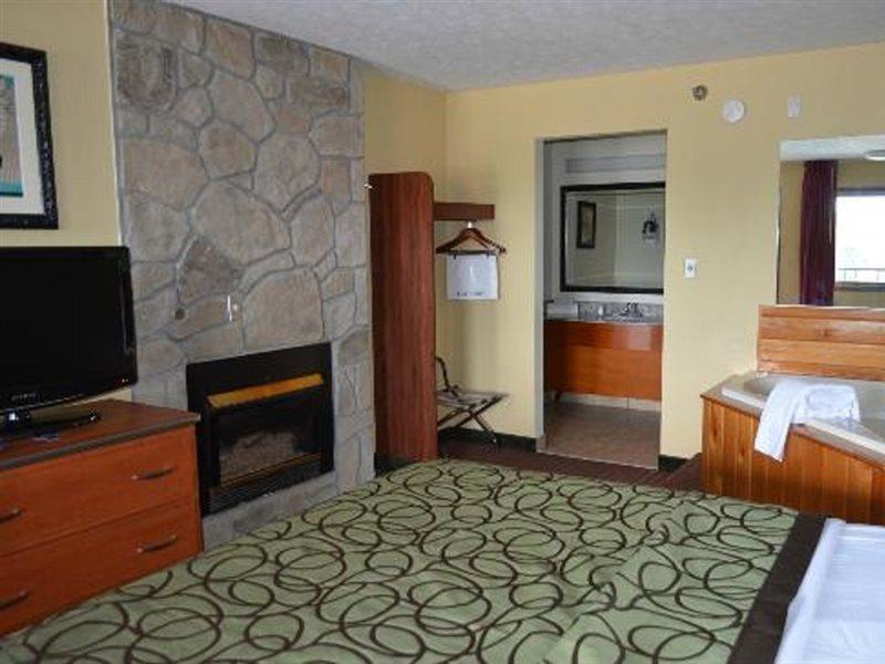 Baymont By Wyndham Pigeon Forge Near Island Drive Hotel Buitenkant foto