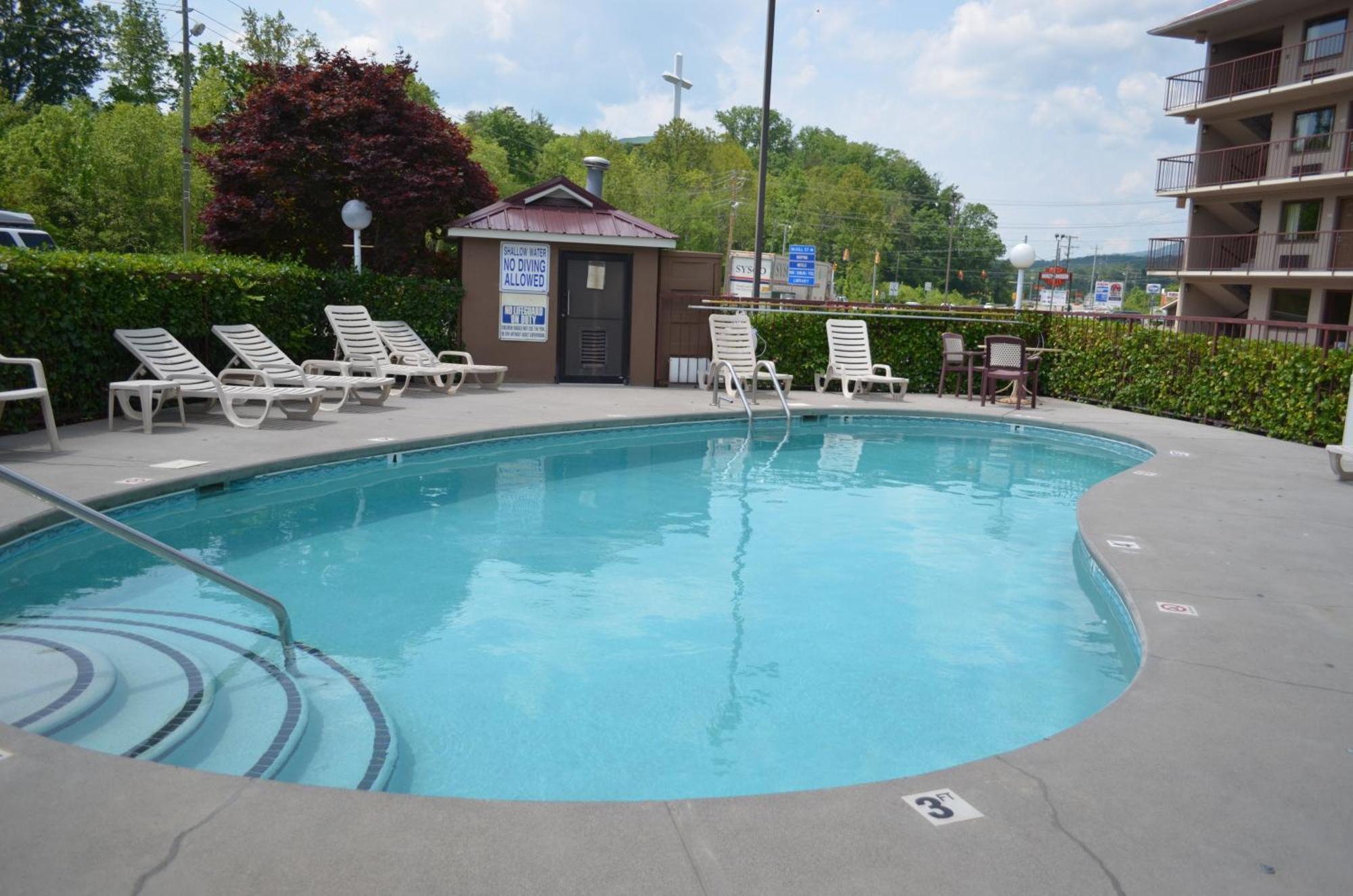 Baymont By Wyndham Pigeon Forge Near Island Drive Hotel Buitenkant foto